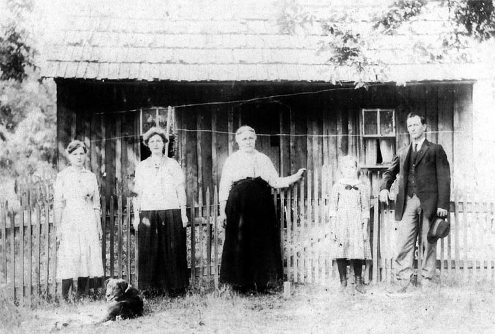 Emma, Jacob T. Rogers, and daughters